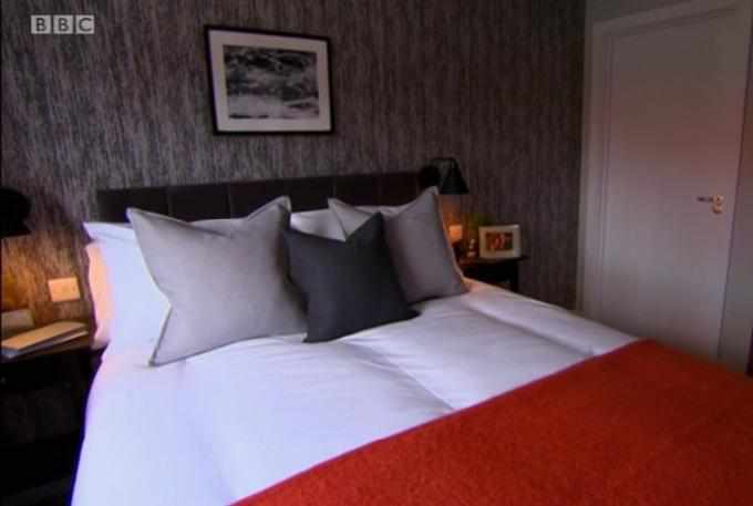 Abstract House Features On BBC-Abstract House