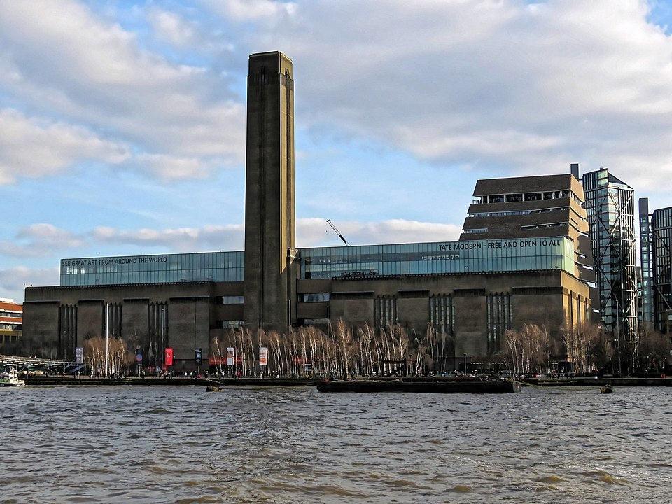 Discover The Top Art Galleries In London-Abstract House