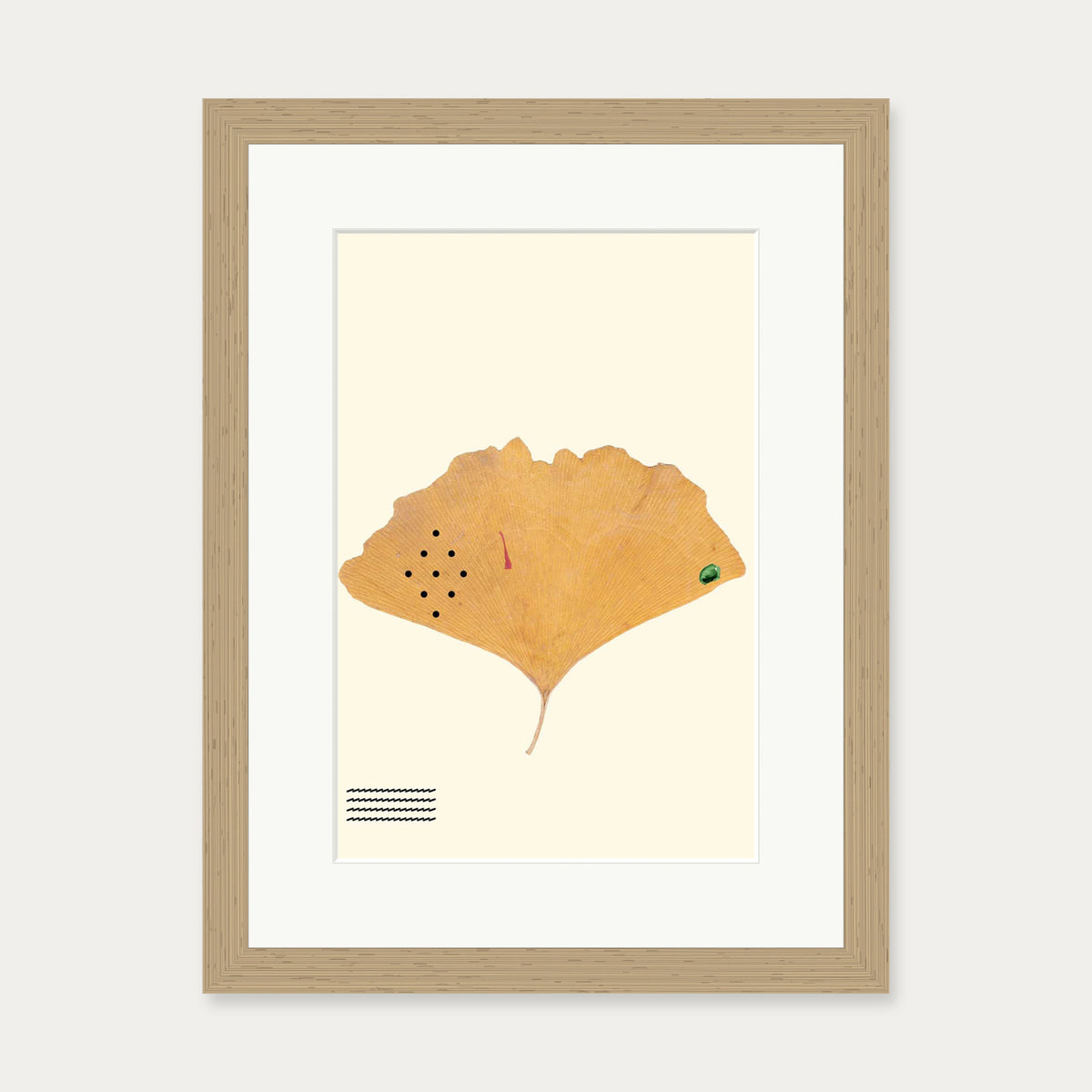 Organic Ginkgo Gold Leaf Art Print — 30 x 40 cm — Oak Frame