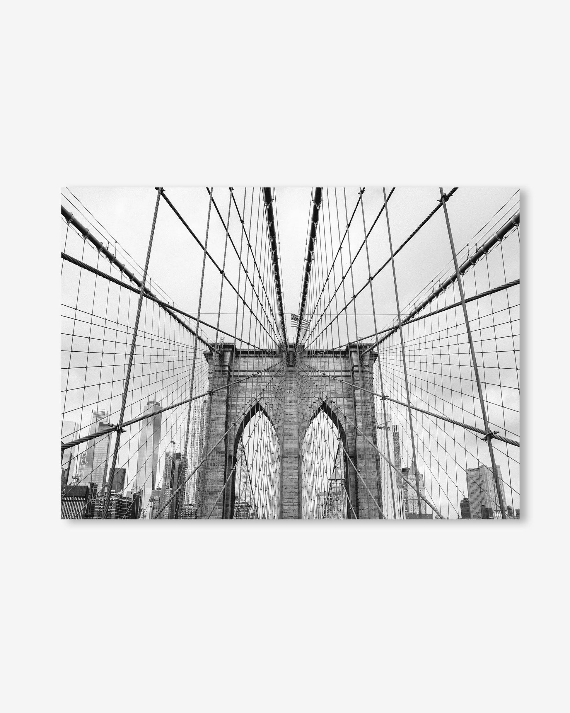 Black and white photo of the Brooklyn Bridge