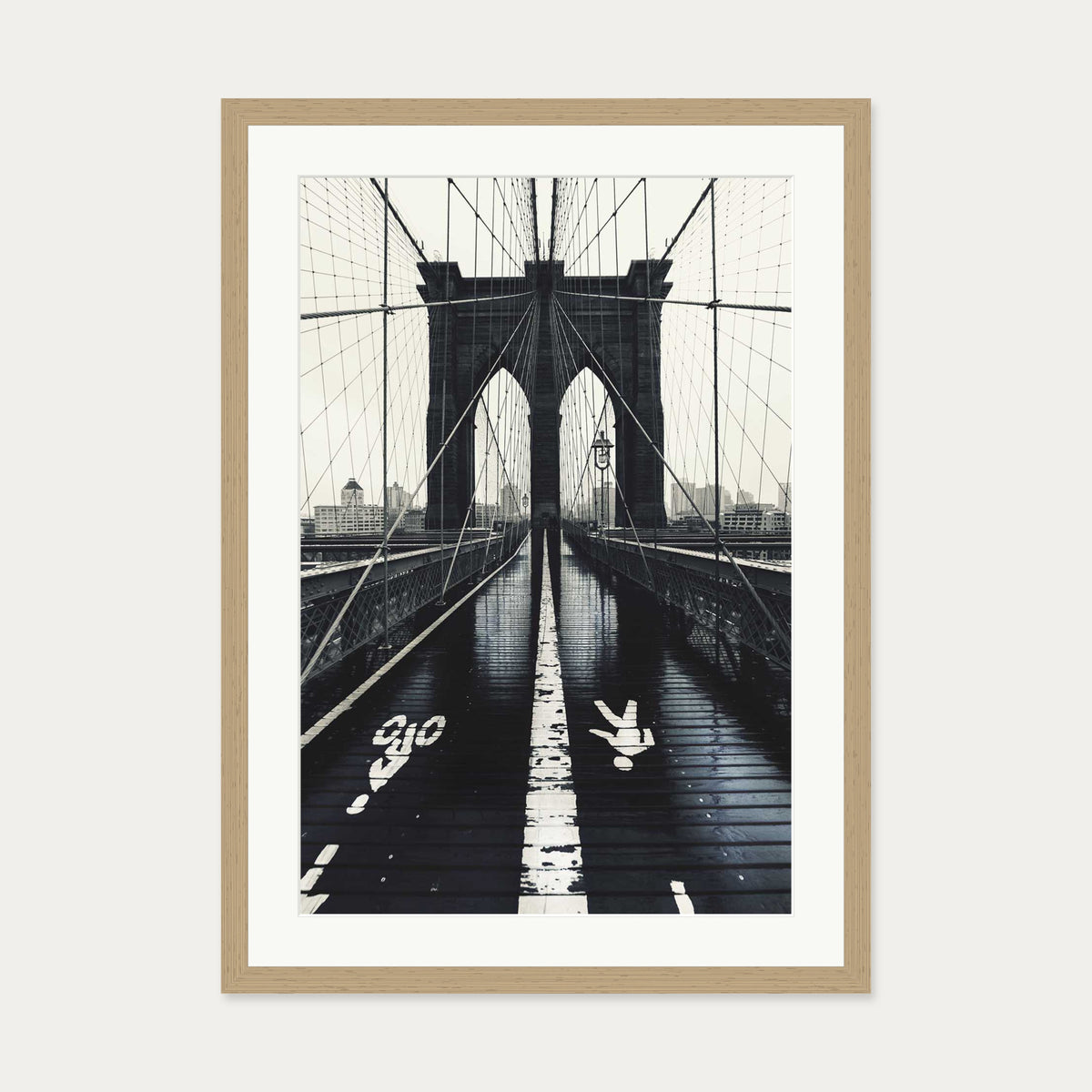 Brooklyn Bridge Wall Art Print — 50 x 70 cm — Oak Frame
