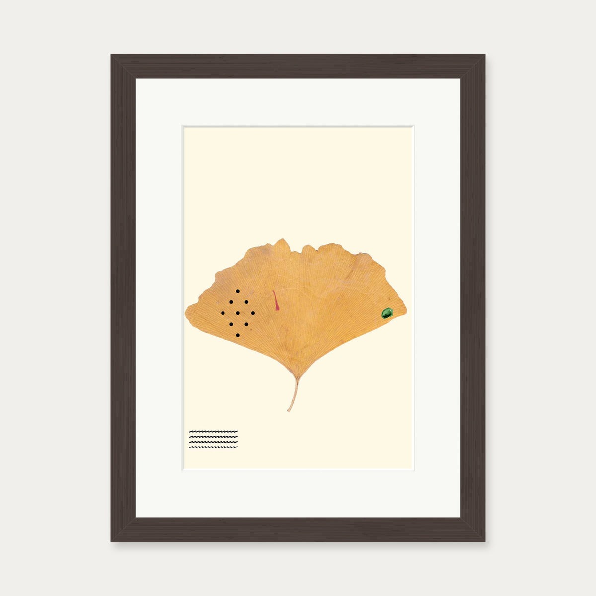 Organic Ginkgo Gold Leaf Art Print — 30 x 40 cm — Brown Frame