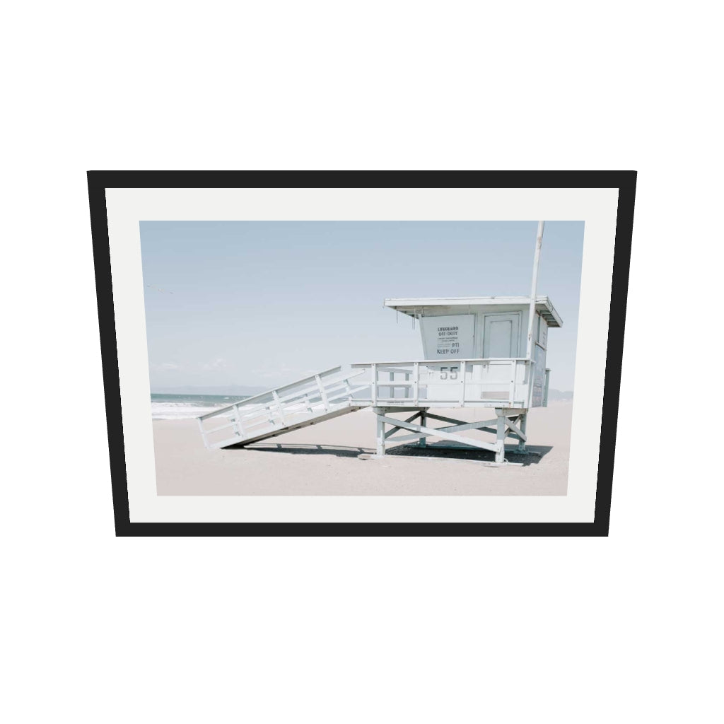 [ah-ar-v1:06cea39d902bf1c4322bc89a] Beach House Wall Art Print — 50 x 70 cm, black frame (AR scale)